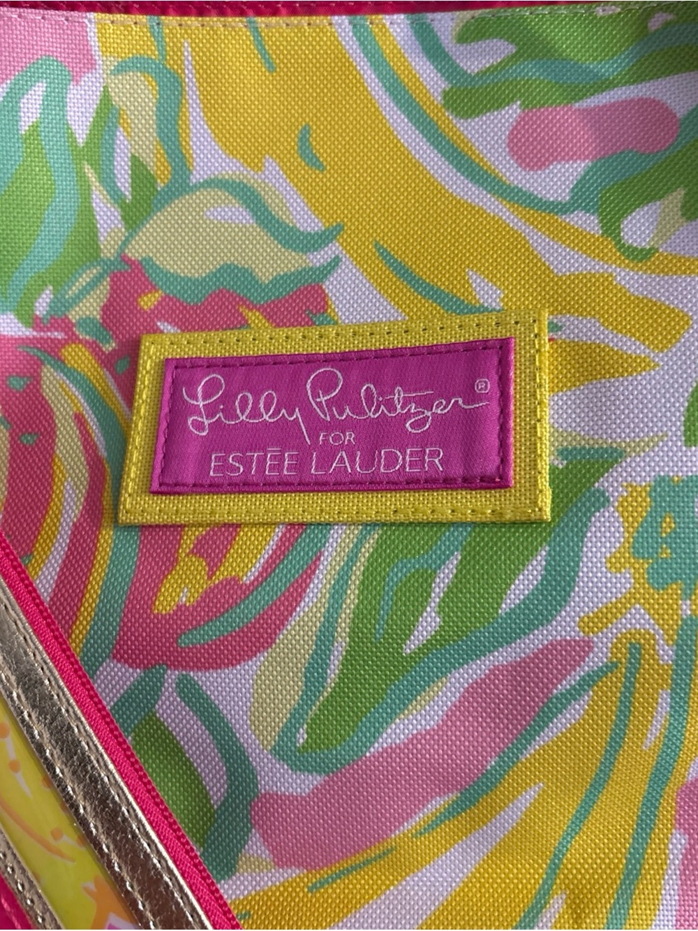 Lilly Pulitzer by Estée Lauder Pink & Green Citrus Tote Bag with cosmetic bag - Picture 3 of 5